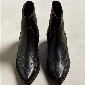 UO Patterned Western Boot